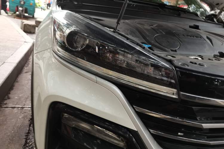 Used Cowin Xuanjie 2020 1.5L CVT Zhaо Right Front Headlight