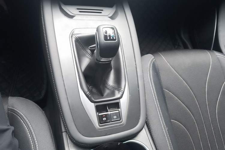 Used JETOUR X70M 2021 1.5T Manual Urban Partner 7-Seater