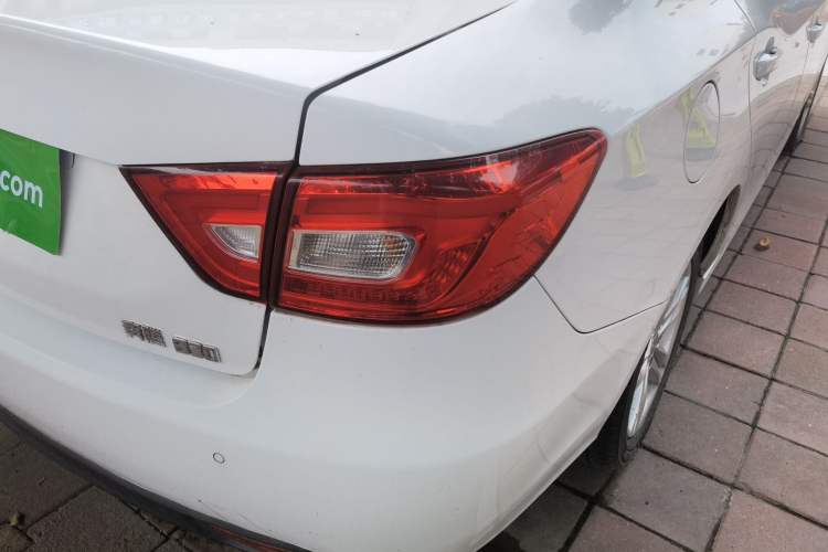 Used Bestune B30 2016 1.6L Automatic Luxury Model
