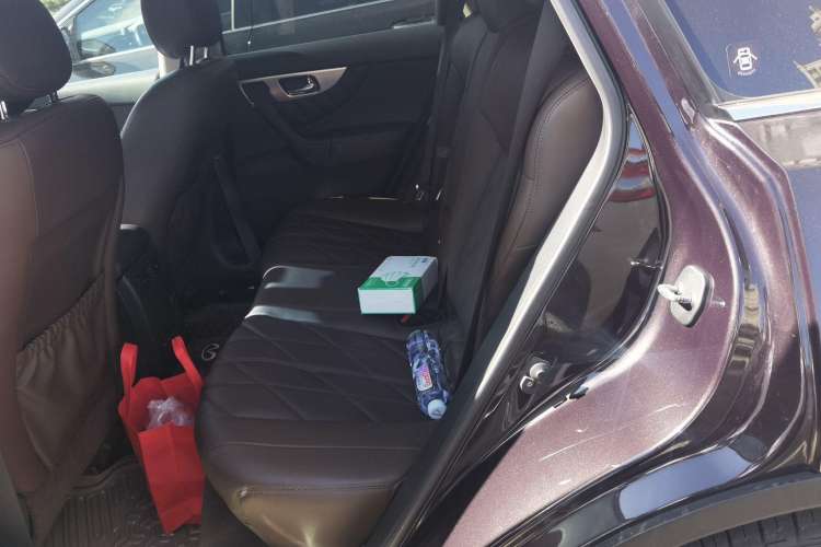 Used Infiniti FX 2010 FX35 Standard Edition
