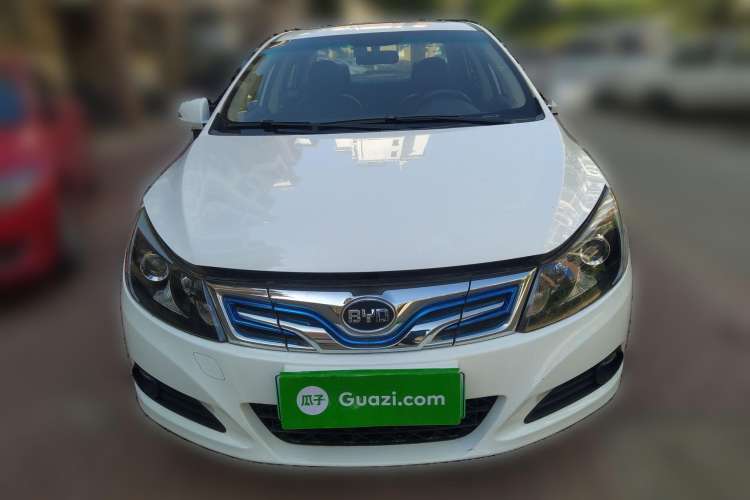 Used BYD e5 2016 300 Luxury Edition
