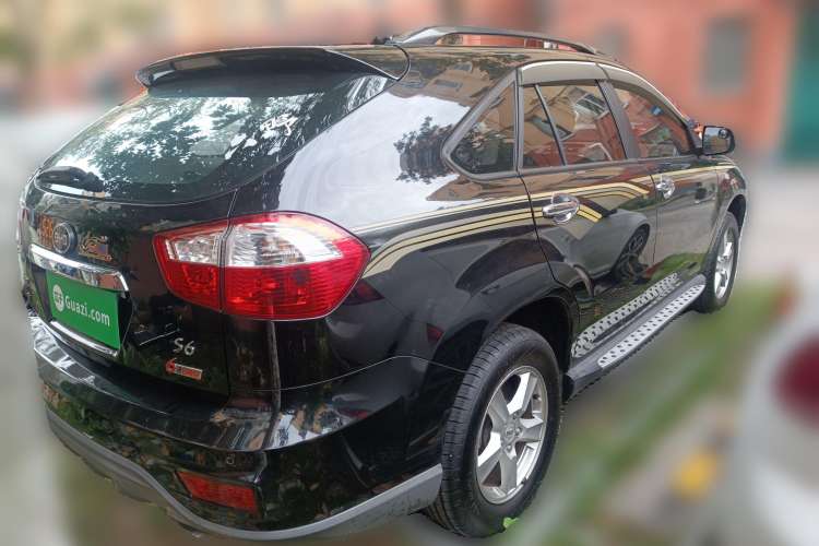 Used BYD S6 2014 2.4L Automatic Prestige 5-Seater