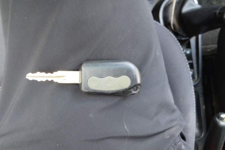 Used CHANGAN Benni mini 2012 1.0L Manual Fashion Edition China IV Standard
