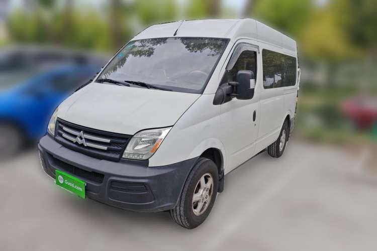 Used SAIC MAXUS 2014 2.5T Aotuntong Short Wheelbase Mid-Roof Model