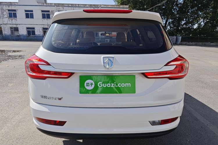 Used Baojun 310W 2017 1.5L Manual Comfort Version China V