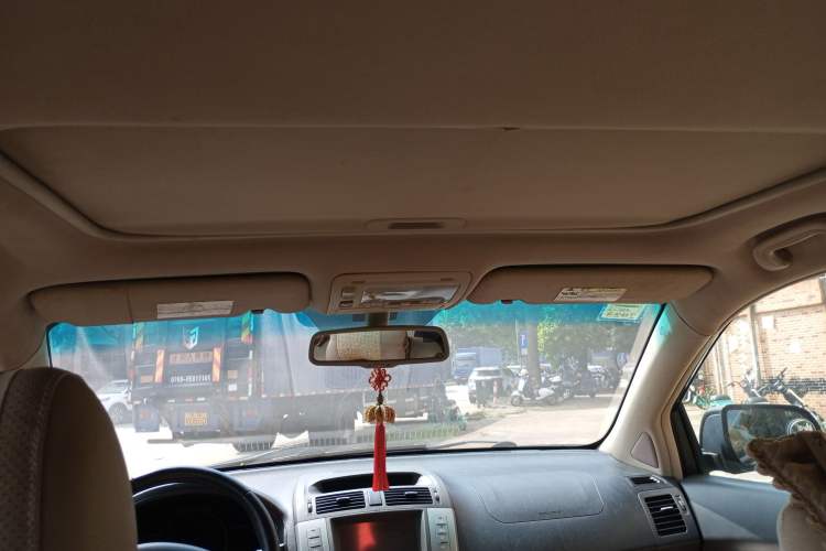 Used BYD S6 2011 2.0L Manual Luxury Version
