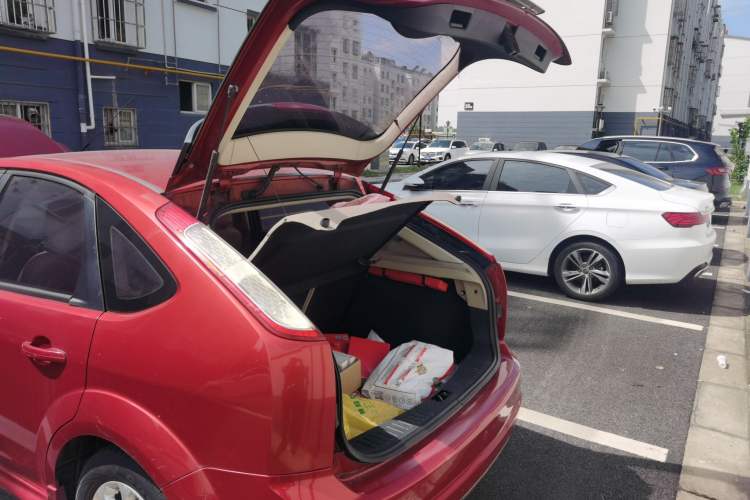 Used Ford Focus 2012 Hatchback Classic 1.8L Automatic Fashion Edition