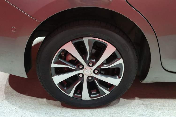 Used Buick Excelle GX 2018 18T Automatic Elite Model
