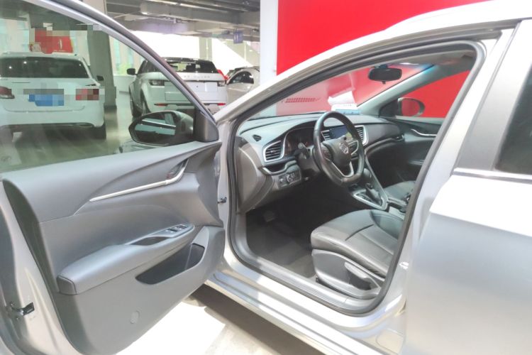 Used Buick Excelle GX 2018 18T Automatic Elite Model
