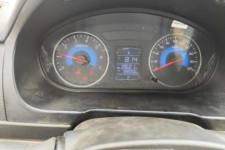 Used Dongfeng Fengon 360 2015 1.5L Manual Comfort II 7-Seater