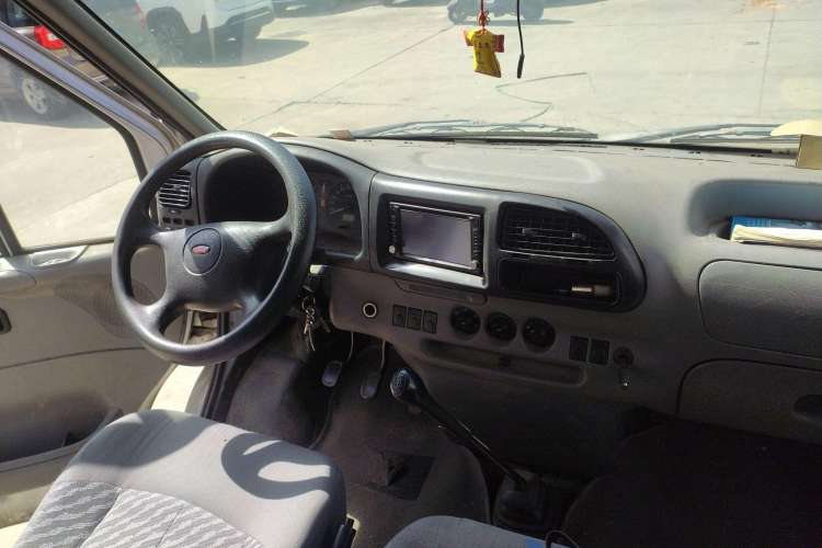 Used Ford Classic Transit 2016 2.8T Diesel Short-Wheelbase 6-Seater Mid-Roof Multifunction Vehicle JX493ZLQ4
