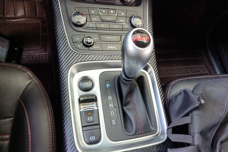 Used JAC Refine S7 2017 2.0T Automatic Luxury Model