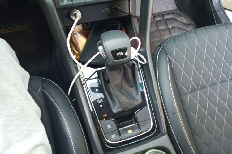 Used Skoda Karoq 2020 TSI280 Luxury Smart Edition China VI Standard
