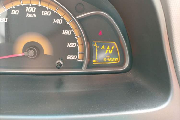 Used Chevrolet Sail 2013 Sedan 1.4L AMT Enjoy Edition
