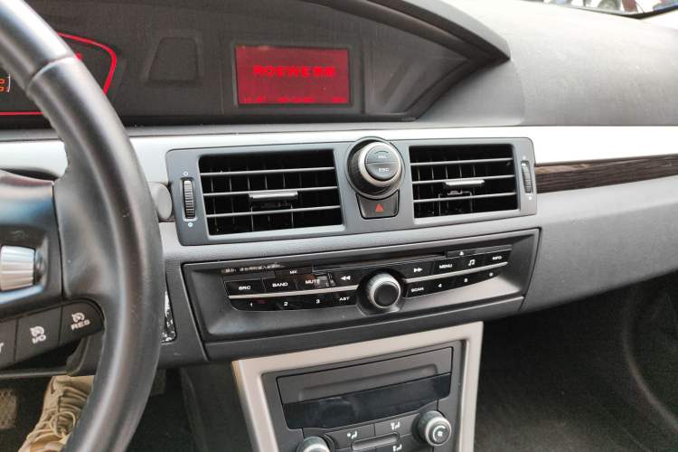 Used Roewe 550 2013 Classic Edition 550 1.8L Manual Luxury Model
