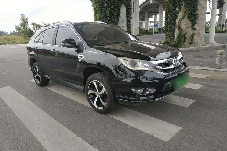 Used BYD S7 2015 2.0T Automatic Prestige Model