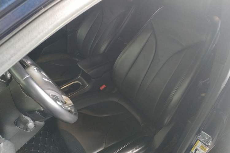 Used Lincoln MKC 2017 2.0T Two-Wheel-Drive Luxury Edition