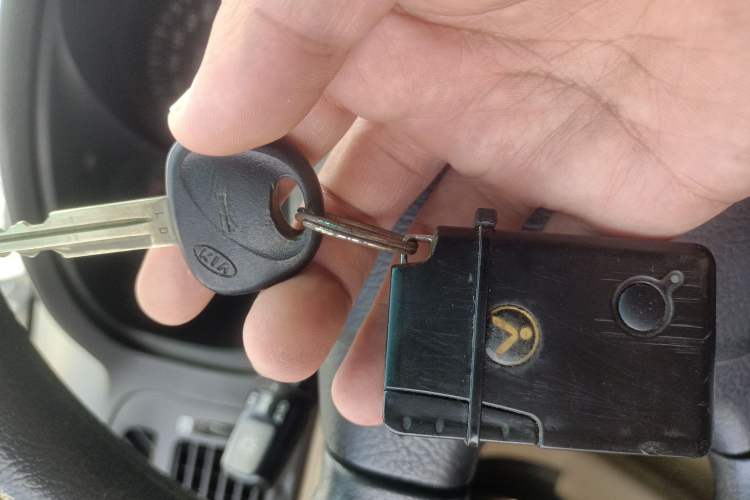 Used Kia 2008 European-style 1.6 MT GL Vehicle Key