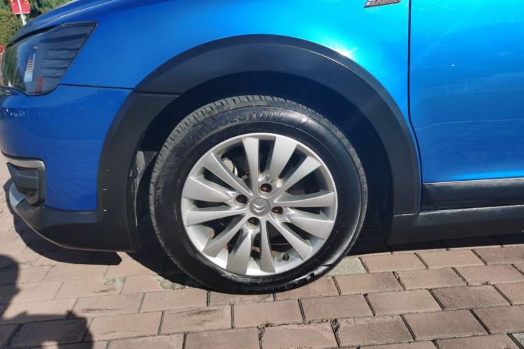 Used Citroen C-Quatre 2013 CROSS 1.6L Automatic Left Front Wheel Hub