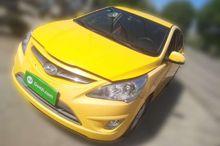 Used Hyundai Verna (older generation) 2011 Hatchback 1.4L Manual STYLE Model