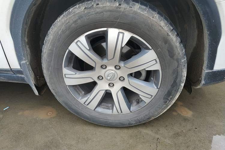 Used GAC Trumpchi GS7 2017 320T Two-Wheel-Drive Luxury Smart Connectivity Model
