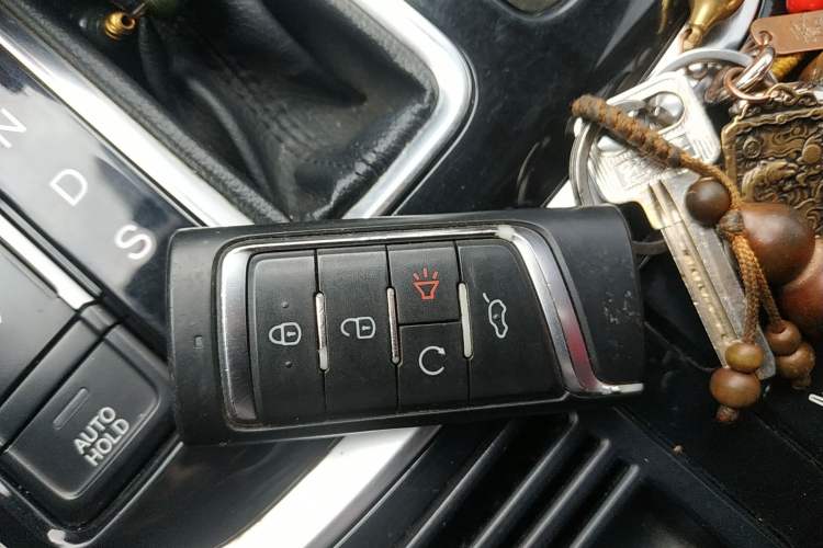 Used GAC Trumpchi GS7 2017 320T Two-Wheel-Drive Luxury Smart Connectivity Model
