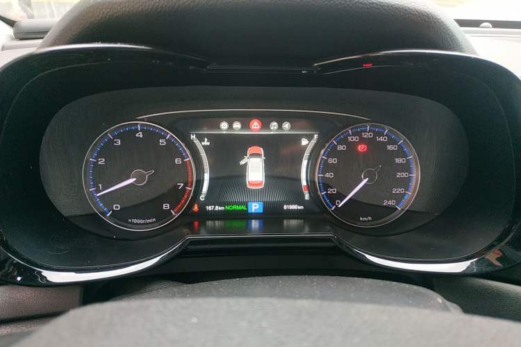 Used GAC Trumpchi GS7 2017 320T Two-Wheel-Drive Luxury Smart Connectivity Model
