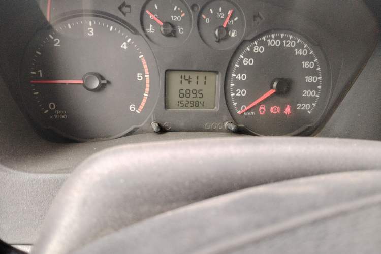 Used Ford Transit Custom 2016 2.2T Short-Wheelbase 6-Seater Mid-Roof Multi-Purpose Vehicle