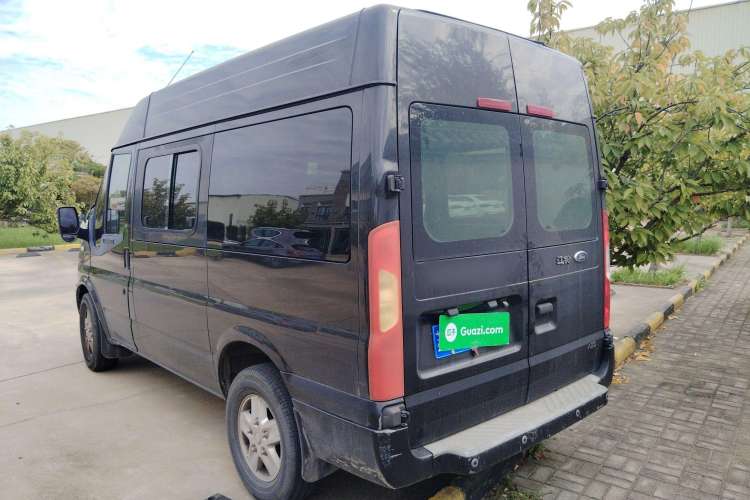 Used Ford Transit Custom 2016 2.2T Short-Wheelbase 6-Seater Mid-Roof Multi-Purpose Vehicle