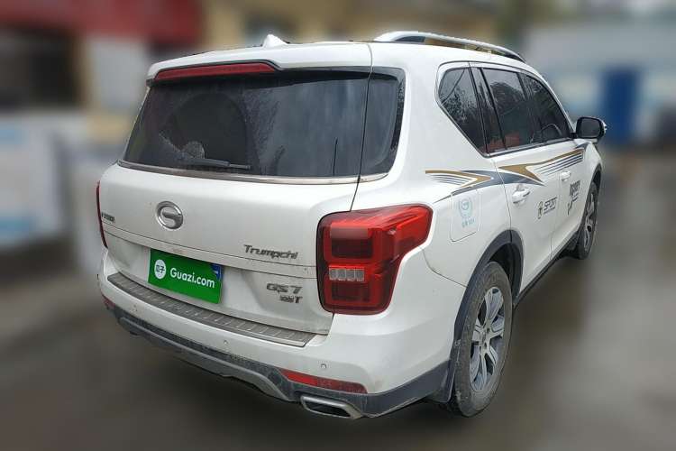 Used GAC Trumpchi GS7 2017 320T Two-Wheel-Drive Luxury Smart Connectivity Model
