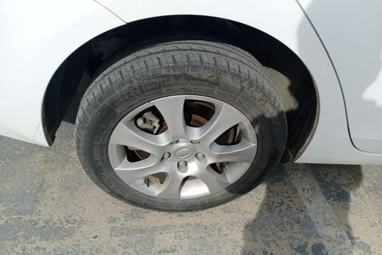 Used BYD e5 2017 300 Prestige Edition
