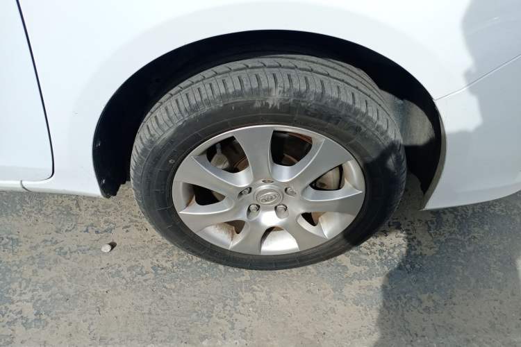 Used BYD e5 2017 300 Prestige Edition
