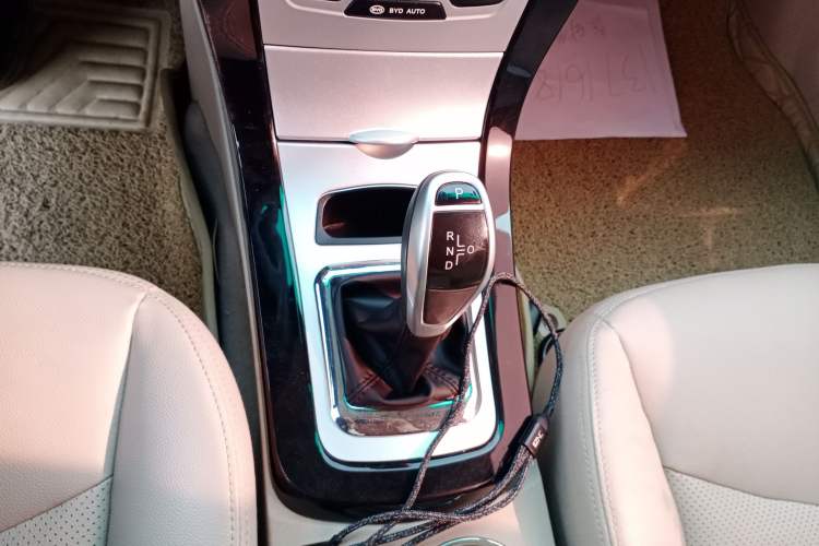 Used BYD e5 2017 300 Prestige Edition
