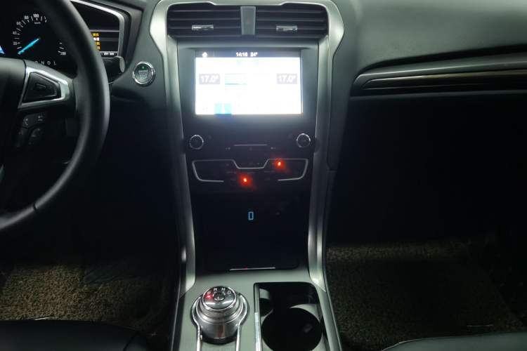 Used Ford Mondeo New Energy 2018 2.0 PHEV Zhihao Trim