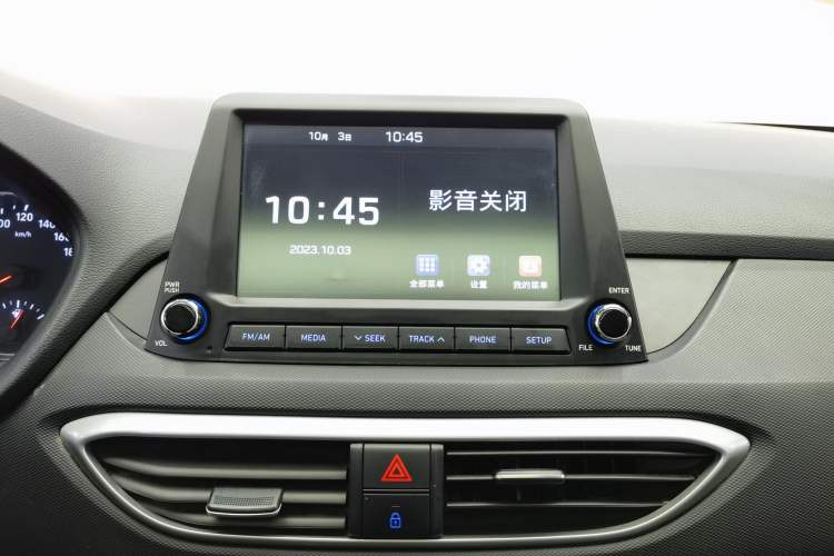 Used Hyundai Celesta 2017 1.6L Automatic Enjoyment Version GLS