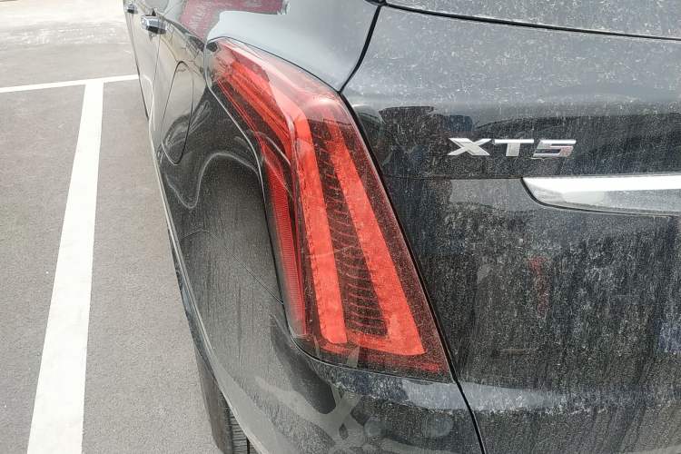 Used Cadillac XT5 2022 2.0T Two-Wheel Drive Luxury Version
