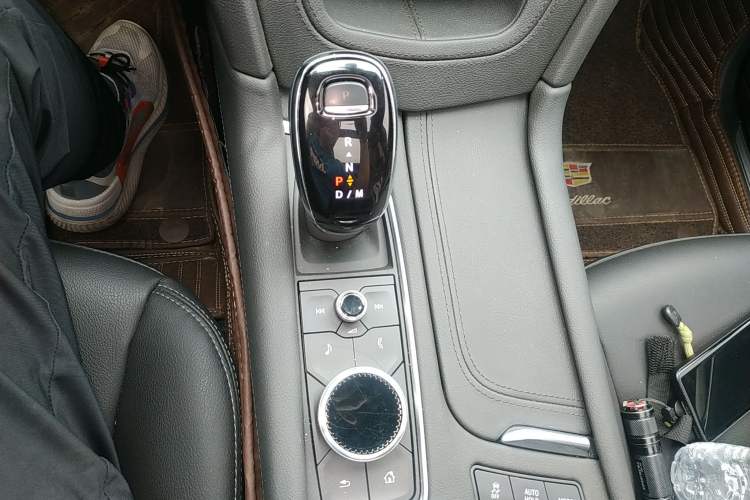 Used Cadillac XT5 2022 2.0T Two-Wheel Drive Luxury Version
