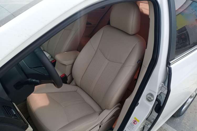 Used BYD e5 2017 300 Prestige Edition
