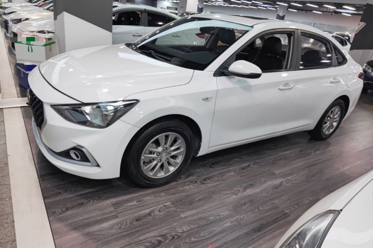 Used Hyundai Celesta 2017 1.6L Automatic Enjoyment Version GLS