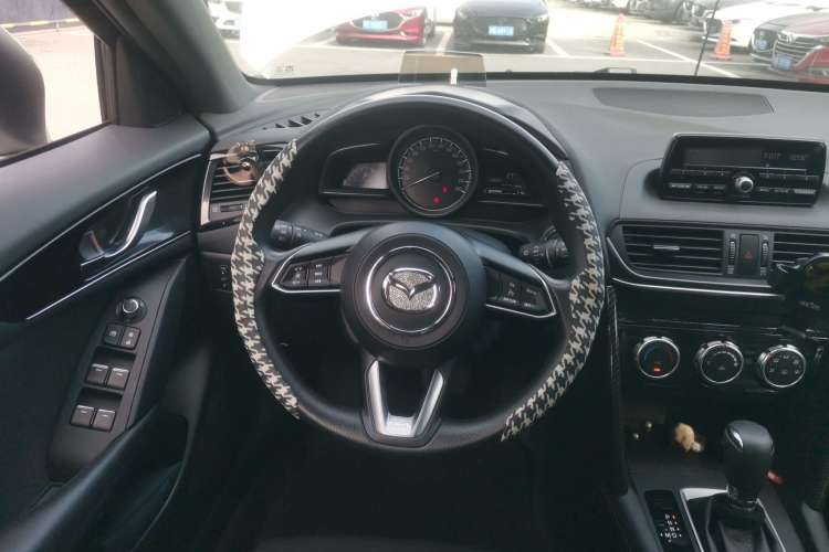 Used Mazda CX-4 2021 2.0L Automatic Two-Wheel Drive Blue Sky Dynamic Edition
