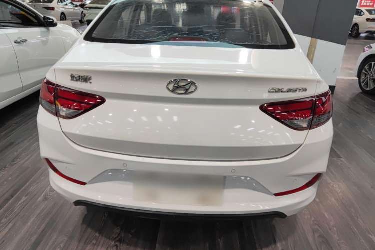 Used Hyundai Celesta 2017 1.6L Automatic Enjoyment Version GLS