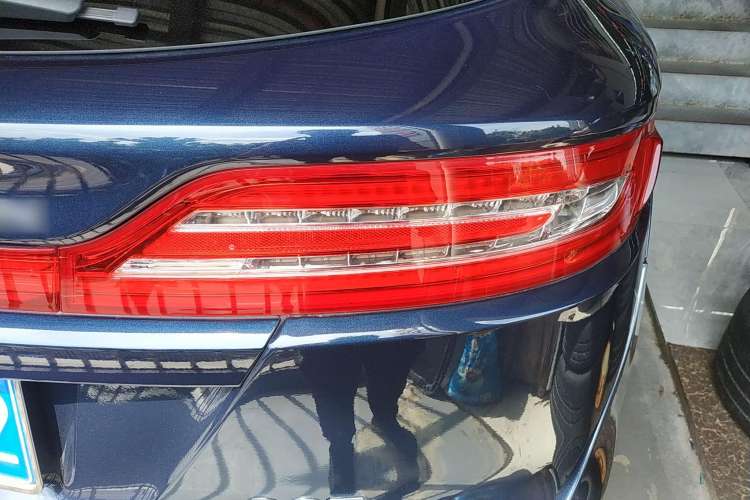 Used Lincoln MKC 2017 2.0T Two-Wheel-Drive Luxury Edition