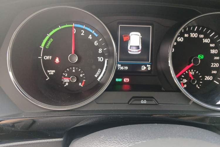 Used Volkswagen Tiguan L New Energy 2019 430 PHEV Hybrid Flagship Model Odometer Close Up