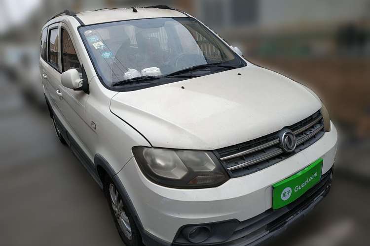 Used Dongfeng Fengon 360 2015 1.5L Manual Comfort 7-Seater China IV Standard
