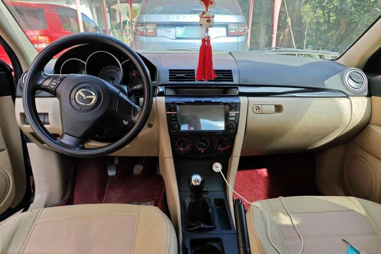 Used Mazda 3 2010 1.6L Manual Classic Stylish Version
