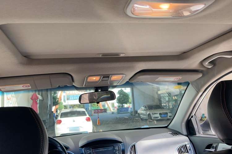 Used JAC Refine S5 2013 2.0T Manual Luxury Edition