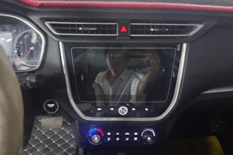 Used Roewe RX3 2020 1.6L CVT 4G Connected Ultra-Fun Elite Edition
