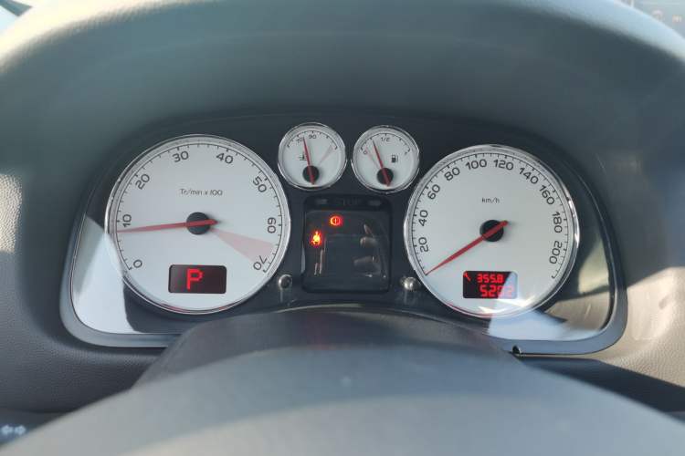 Used Peugeot 307 2013 1.6L Automatic CROSS