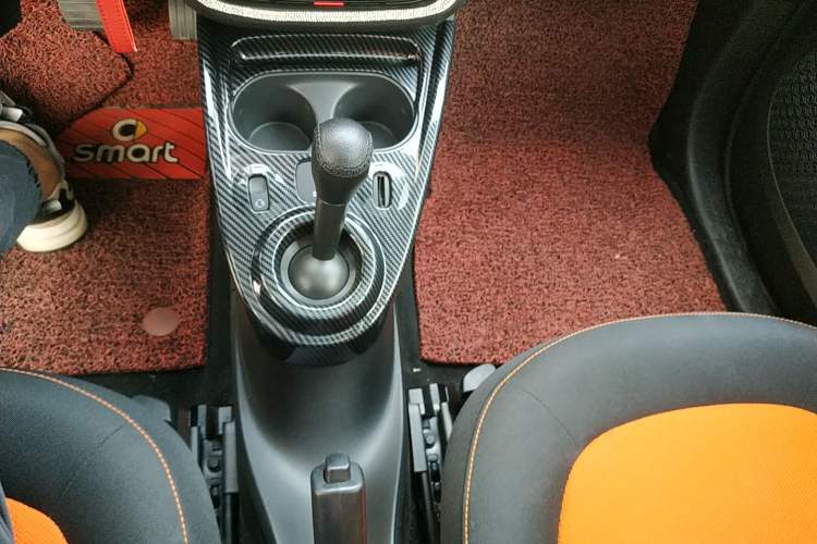 Used smart fortwo 2015 1.0L 52 kW Hardtop Passion Edition