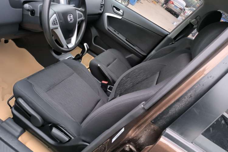 Used Suzuki Liana A6 2016 Hatchback 1.4L Manual Enjoyment Model